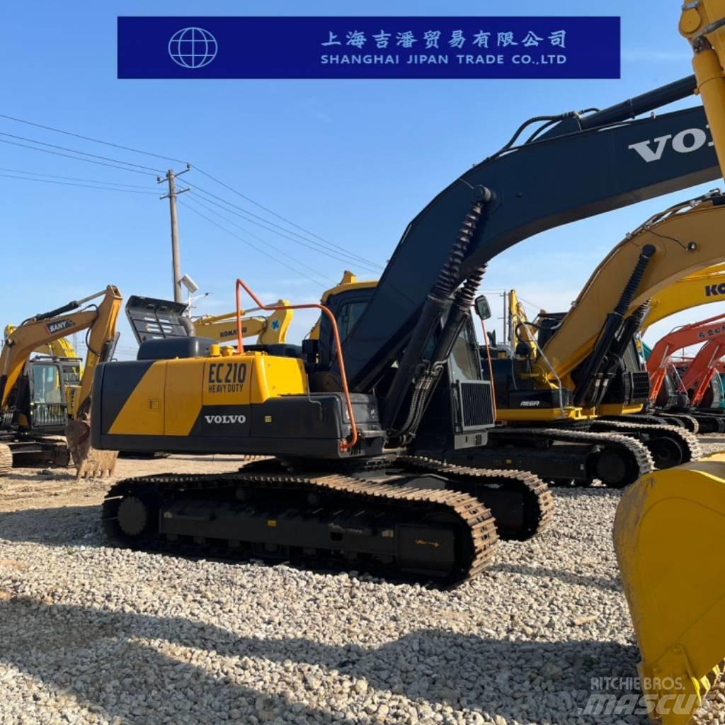 Komatsu PC 210 Roomikekskavaatorid