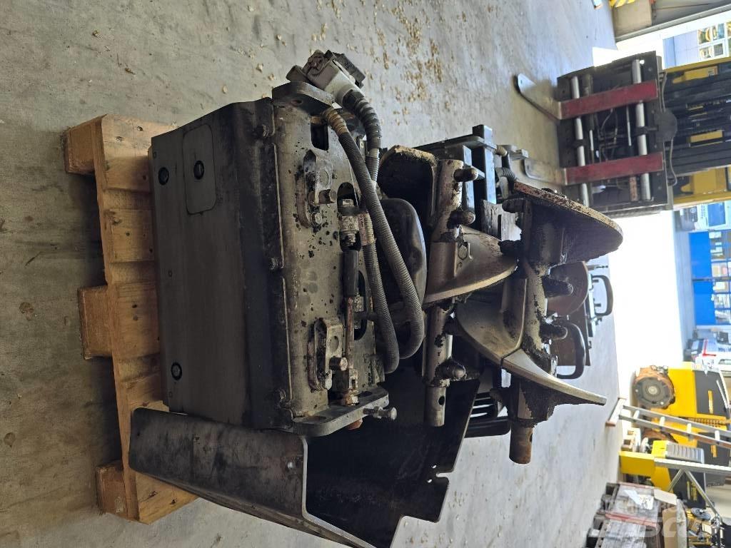 Bomag BF 300 P-2 Asfaldilaoturid