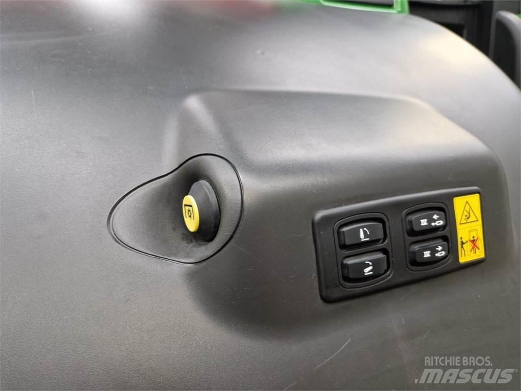 John Deere 6R 250 Traktorid