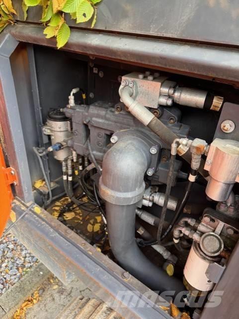 Doosan DX 530 LC-5 Roomikekskavaatorid