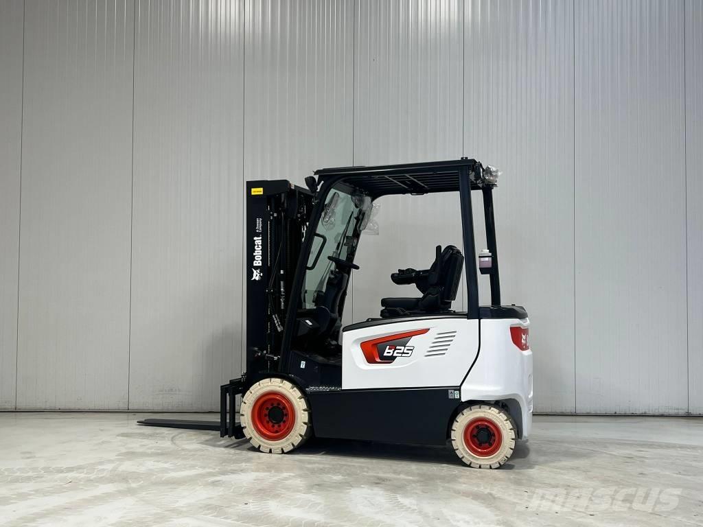 Bobcat B25X-7 PLUS Elektritõstukid