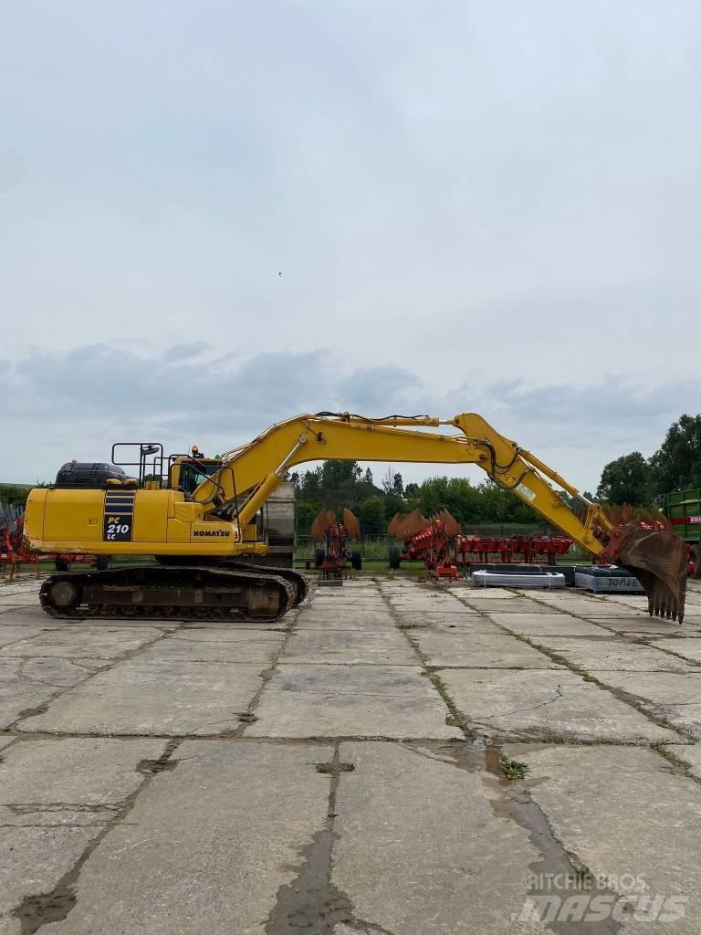 Komatsu PC 210 LC Roomikekskavaatorid