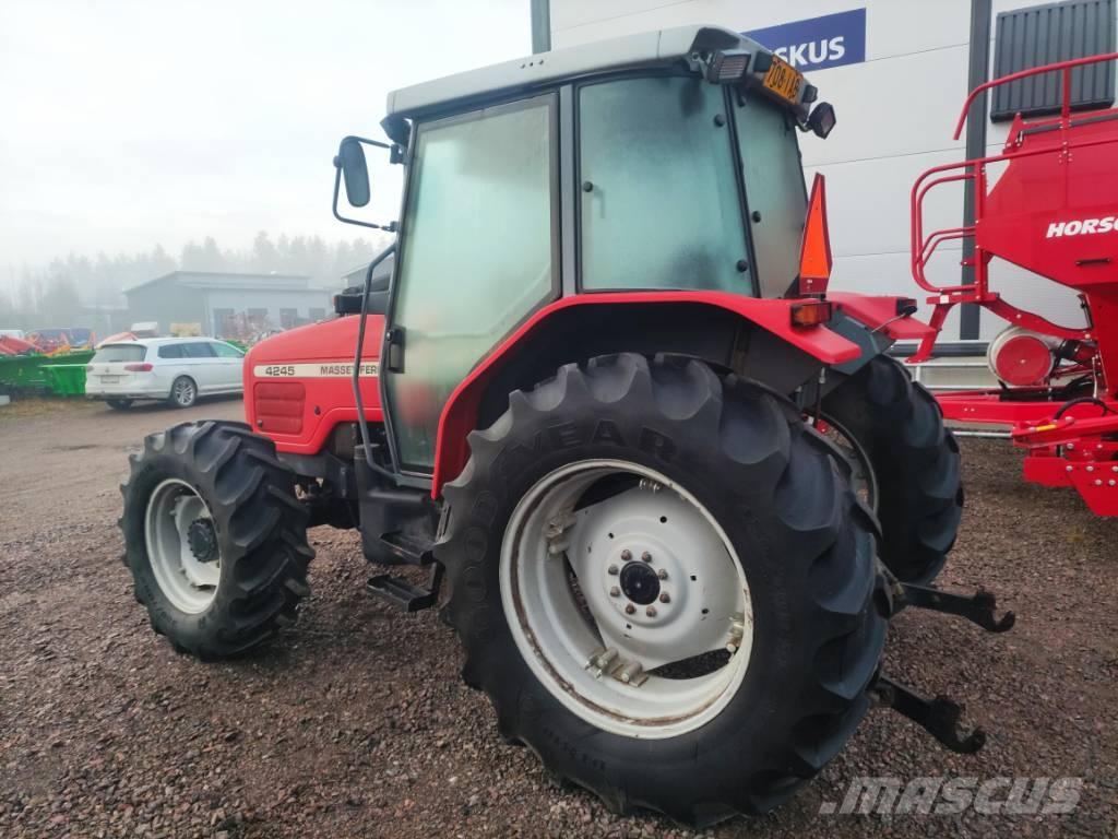 Massey Ferguson 4245 Traktorid