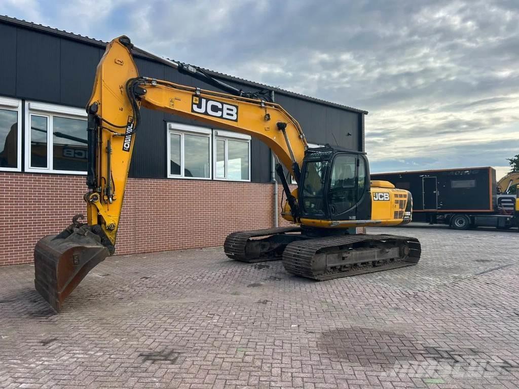 JCB JS220LC Roomikekskavaatorid
