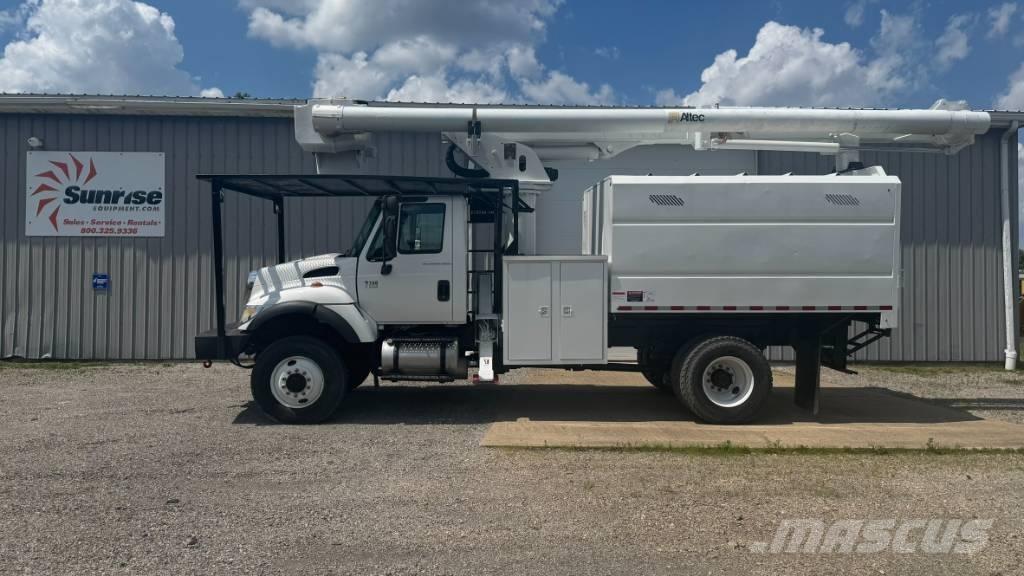 Altec LRV55 Auto korvtõstukid