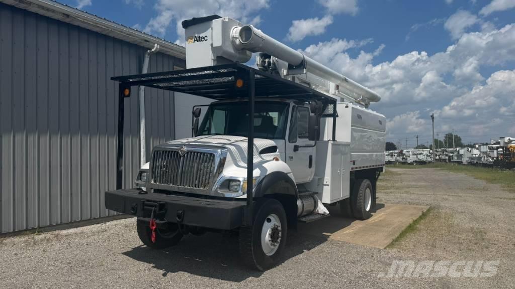 Altec LRV55 Auto korvtõstukid