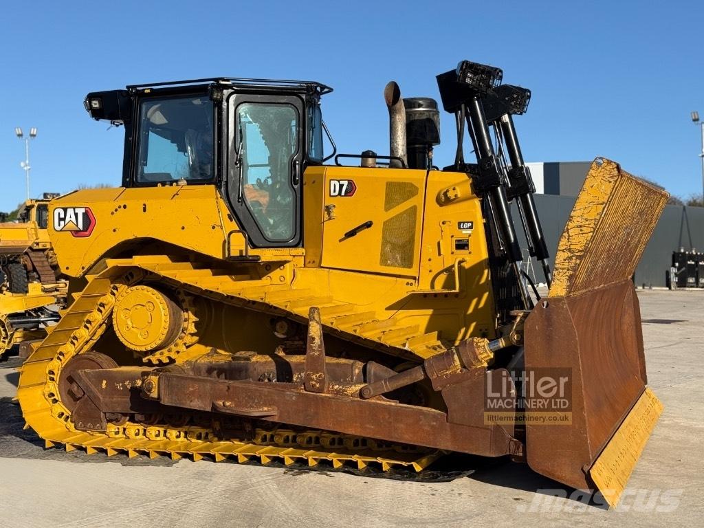 CAT D 7 LGP Buldooserid