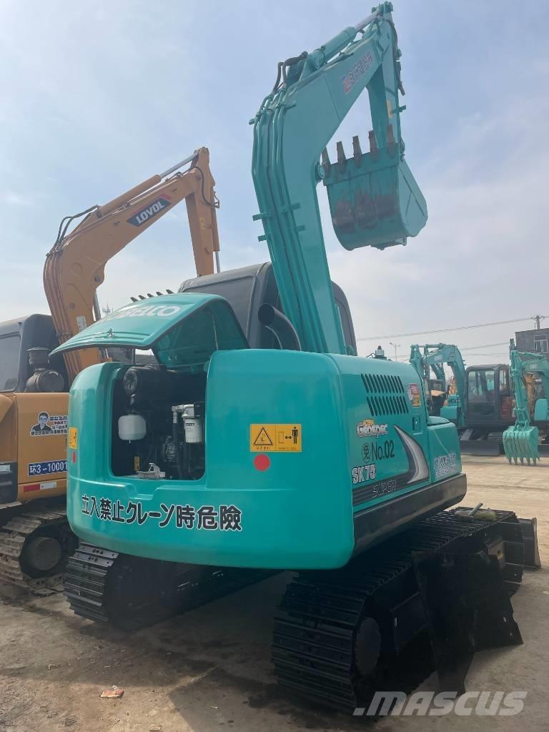 Kobelco SK 75 Roomikekskavaatorid