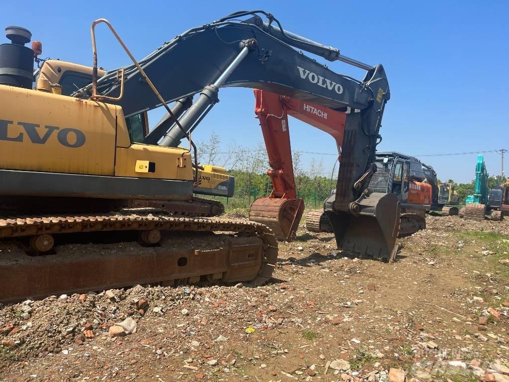 Volvo EC 460 B LC Roomikekskavaatorid