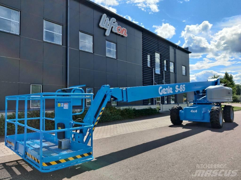 Genie S 85 Bomlift Iseliikuvad poomtõstukid