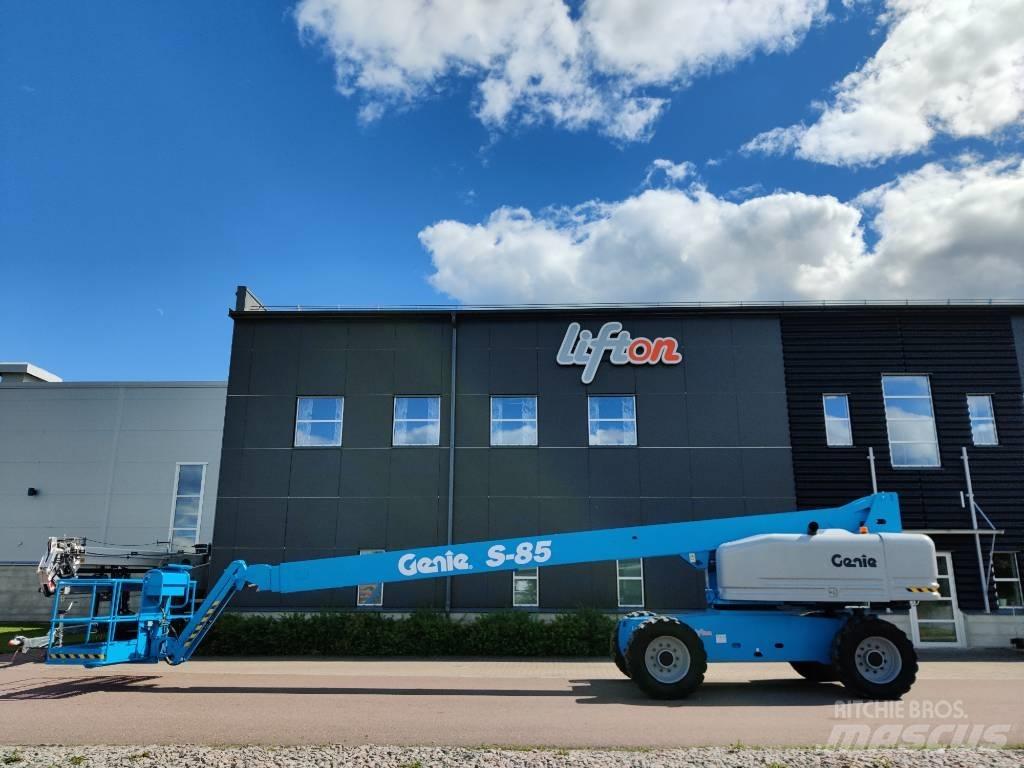 Genie S 85 Bomlift Iseliikuvad poomtõstukid