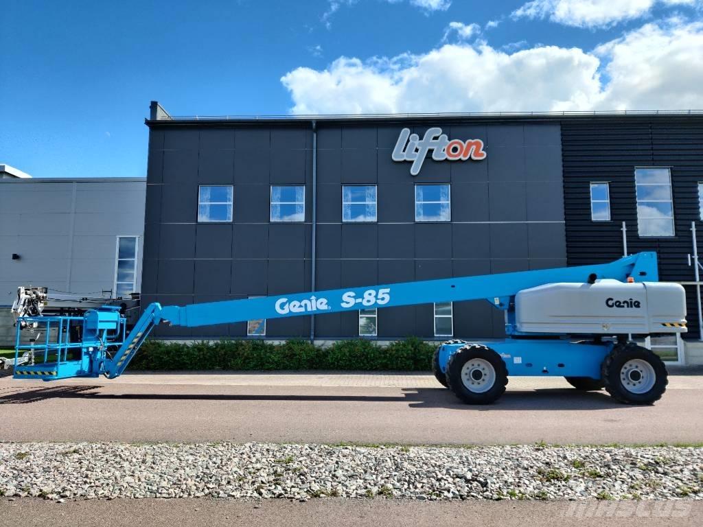 Genie S 85 Bomlift Iseliikuvad poomtõstukid