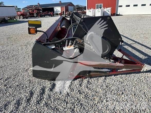 Case IH 1020 Kombainide heedrid