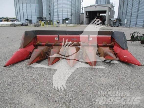 Case IH 1063 Kombainide heedrid