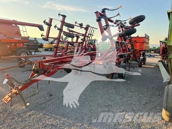 Case IH 4300 Kultivaatorid
