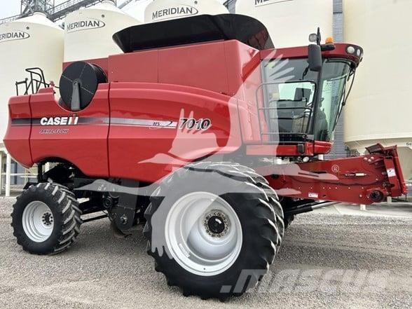 Case IH 7010 Teraviljakombainid