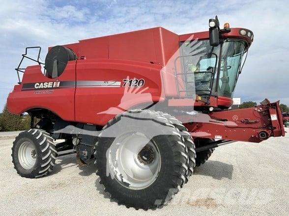 Case IH 7120 Teraviljakombainid