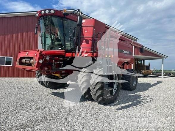 Case IH 8120 Teraviljakombainid