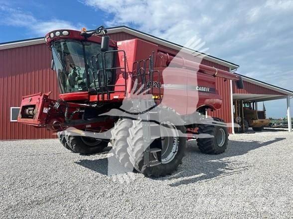 Case IH 8120 Teraviljakombainid
