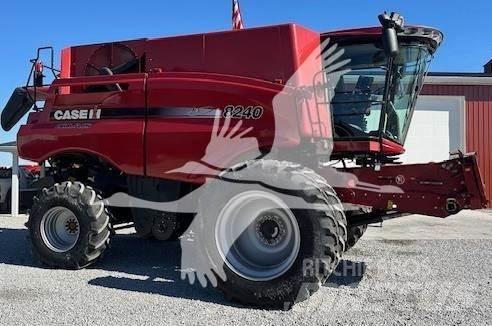 Case IH 8240 Teraviljakombainid