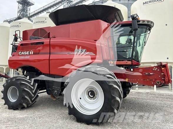 Case IH 8250 Teraviljakombainid