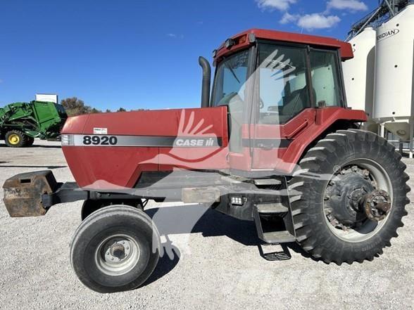 Case IH 8920 Traktorid
