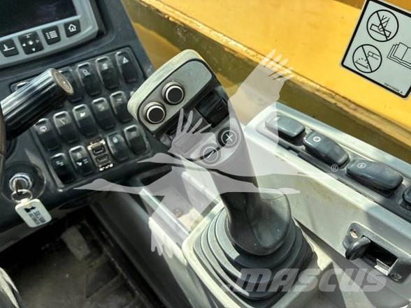 CAT TH408D Teleskooplaadurid
