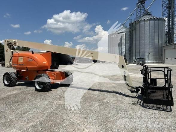 JLG 800A Iseliikuvad poomtõstukid