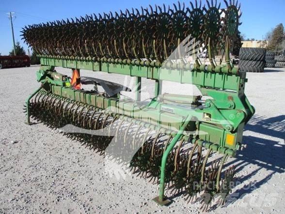John Deere 400 Muud mullaharimismasinad ja tarvikud