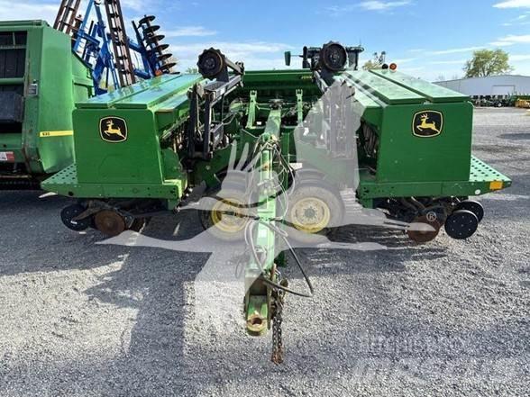 John Deere 455 Külvikud