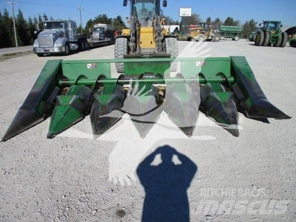 John Deere 643 Kombainide heedrid