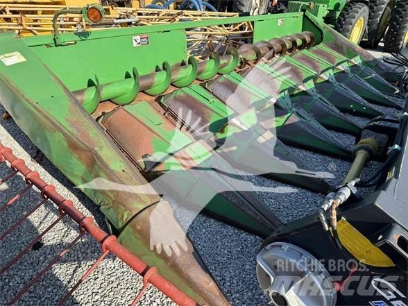 John Deere 843 Kombainide heedrid