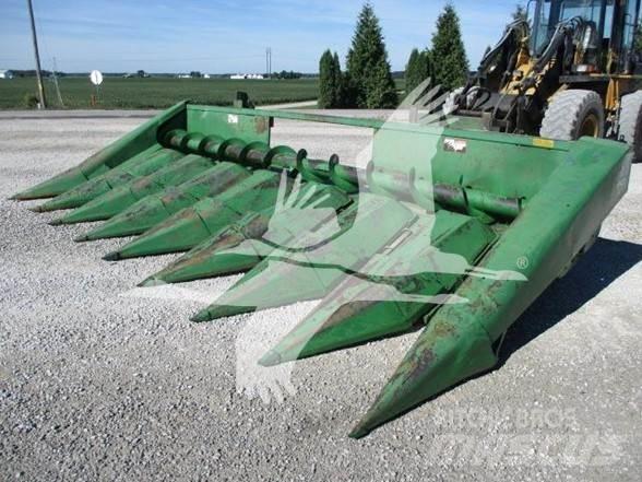 John Deere 843 Kombainide heedrid