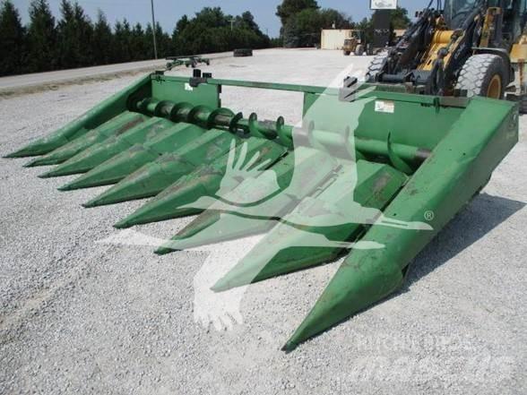 John Deere 843 Kombainide heedrid