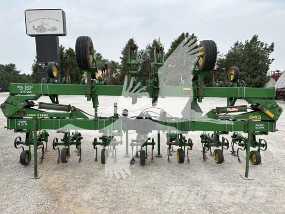 John Deere 845 Reaskülvimasinad
