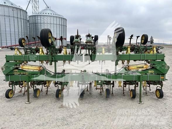 John Deere 85 Reaskülvimasinad