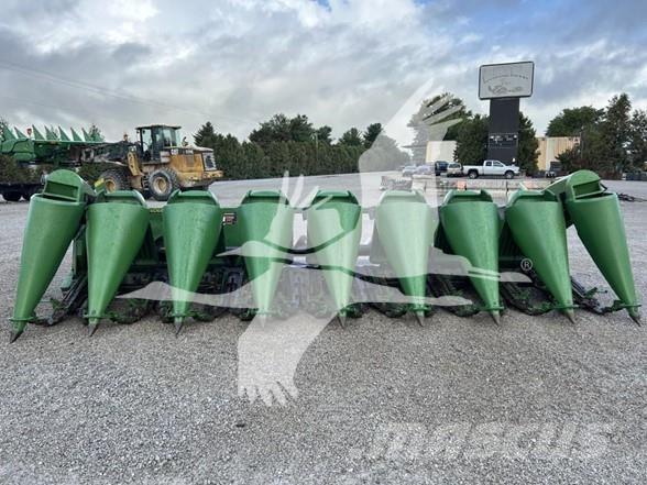 John Deere 893 Kombainide heedrid