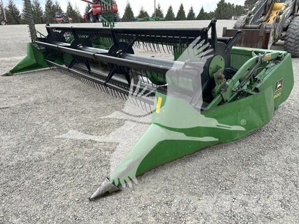 John Deere 920 Kombainide heedrid