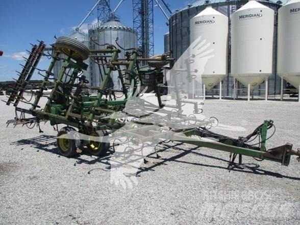 John Deere 960 Kultivaatorid