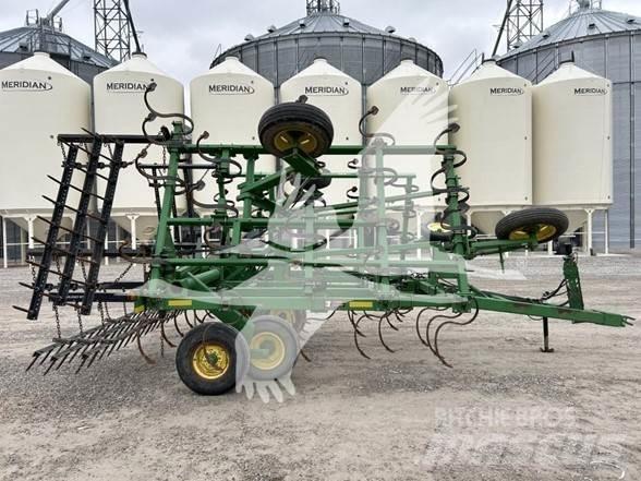 John Deere 980 Kultivaatorid