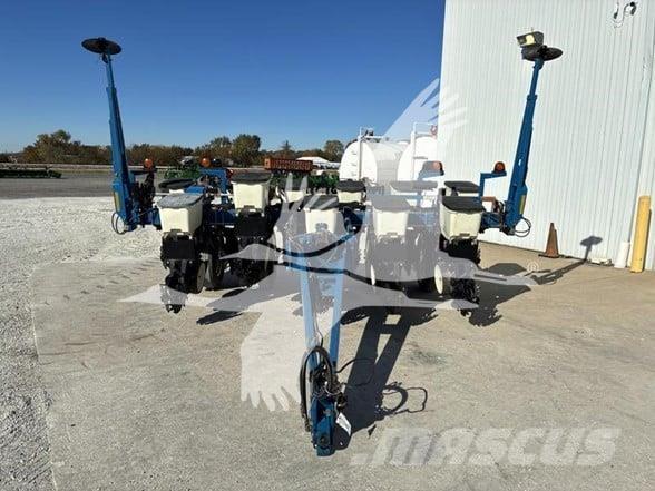 Kinze 3000 Istutusmasinad