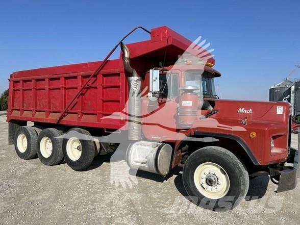 Mack RB688S Kallurid