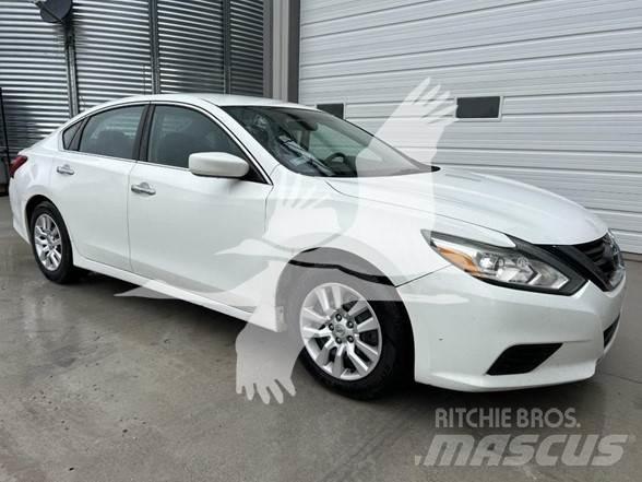 Nissan ALTIMA Sõiduautod