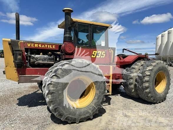 Versatile 935 Traktorid