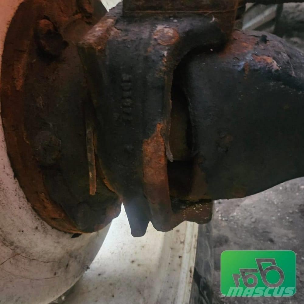 Valmet 8350. Parts Traktorid