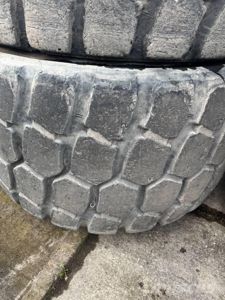 Develon DA 45 Rehvid, rattad ja veljed