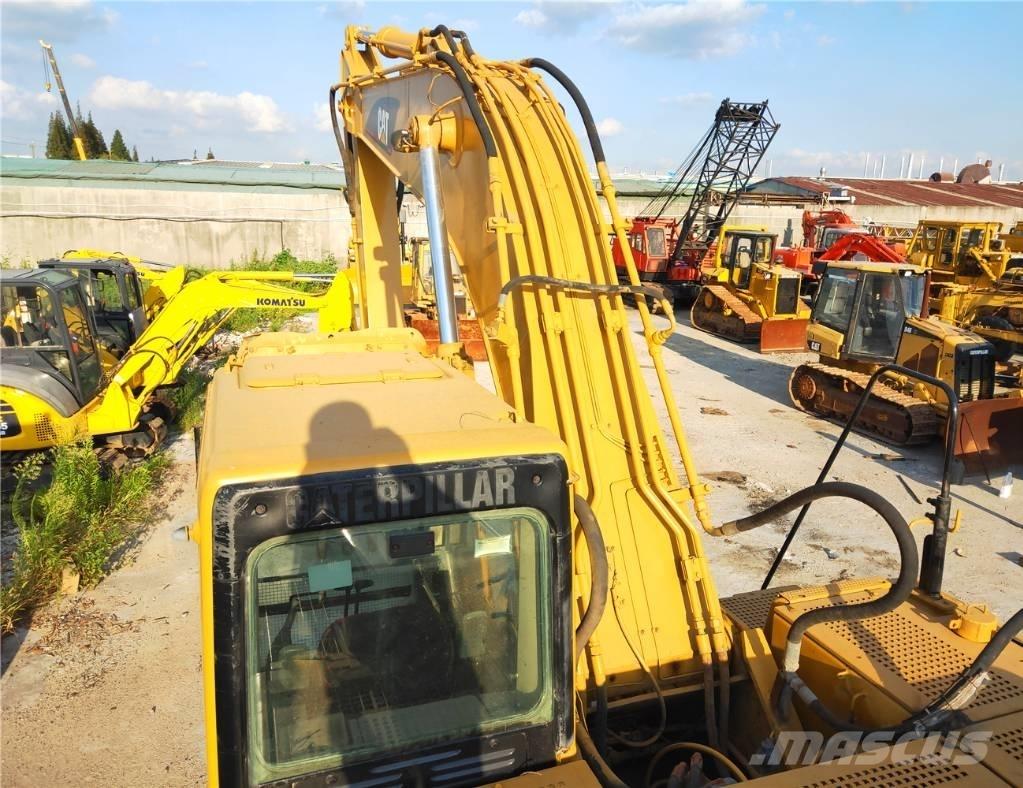 CAT 325B Roomikekskavaatorid