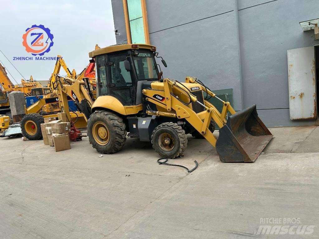 CAT 420 F Ekskavaatorlaadurid