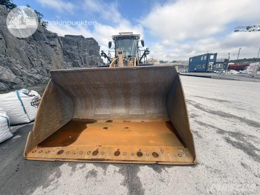 CAT 972 M Rataslaadurid