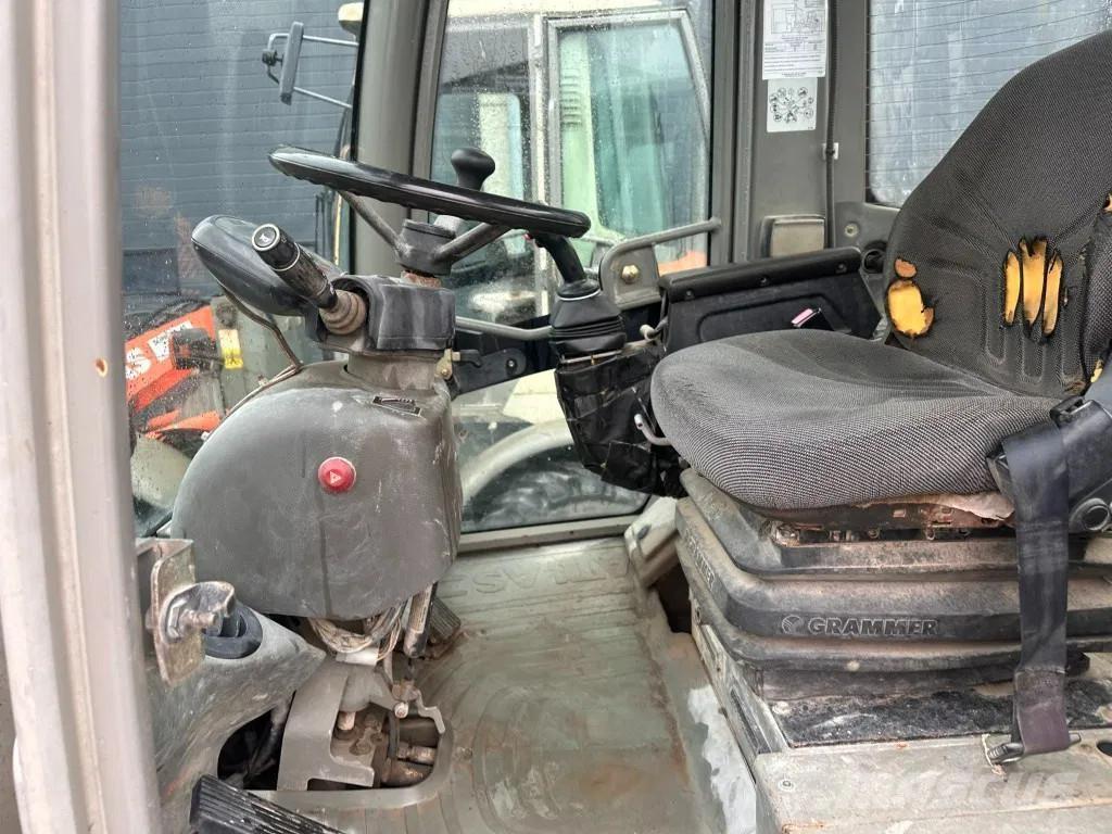 Atlas 65 x4x Rataslaadurid